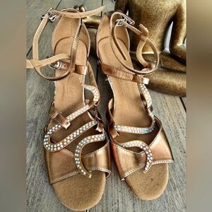 Very Fine Dance Shoes - Used 8.5 Women